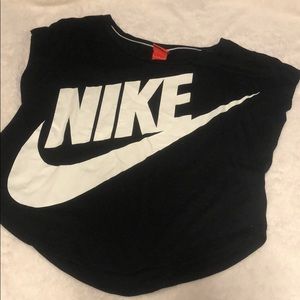 Nike short sleeve shirt